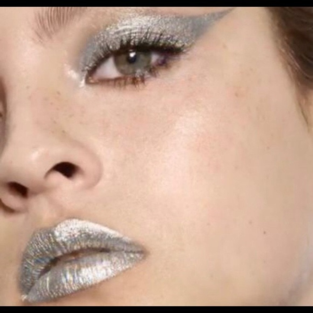 RARE PAT MCGRATH 005 SILVER PIGMENT METALMORPHOSIS